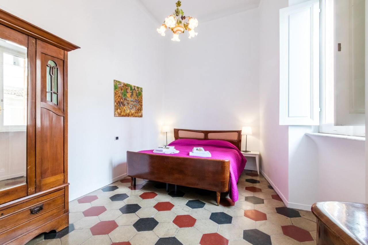 Relax Apartment Zanardelli, Piazza Navona Rom Exterior foto