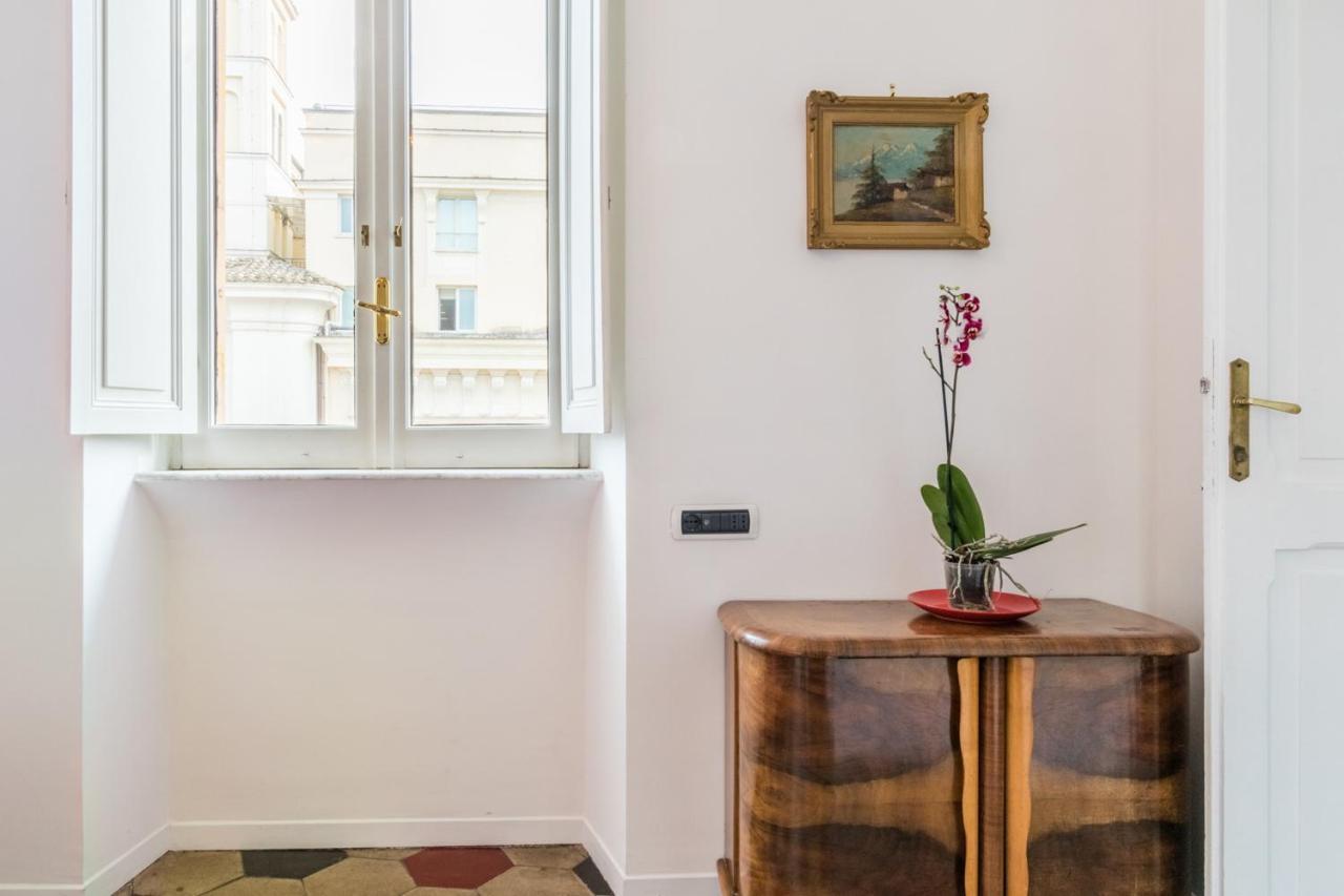 Relax Apartment Zanardelli, Piazza Navona Rom Exterior foto